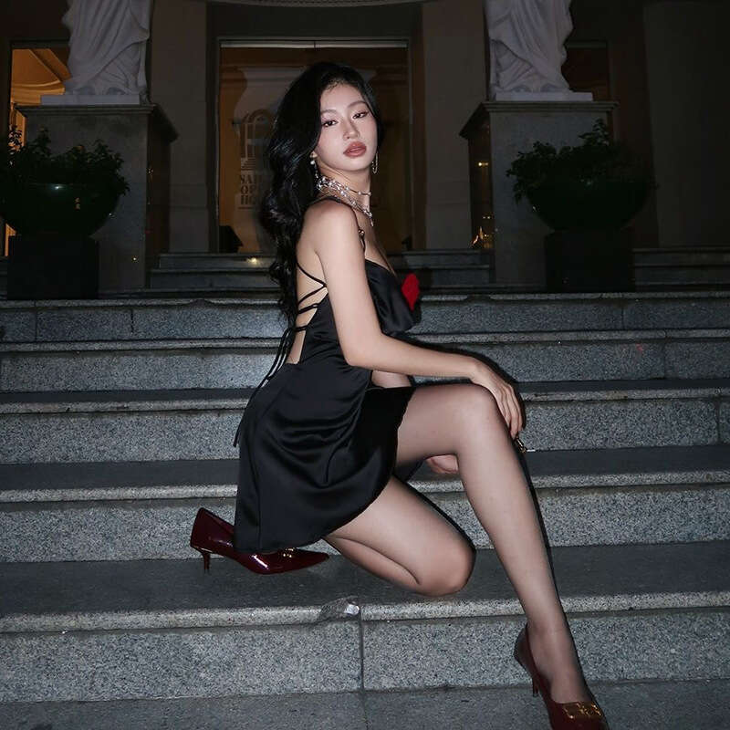 2024 Autumn Winter New Women's Solid Color Slim High Waist Fashion Strap Sexy Backless Dress 95e