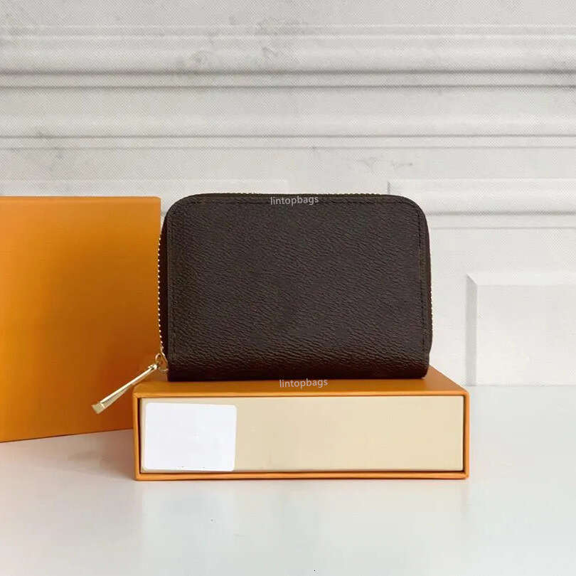 Luxurys Designers Wallets Purses Fashion Wallet Leather Embossing Classic Zipper Pocket Bag Zip mens vintage coin Purse