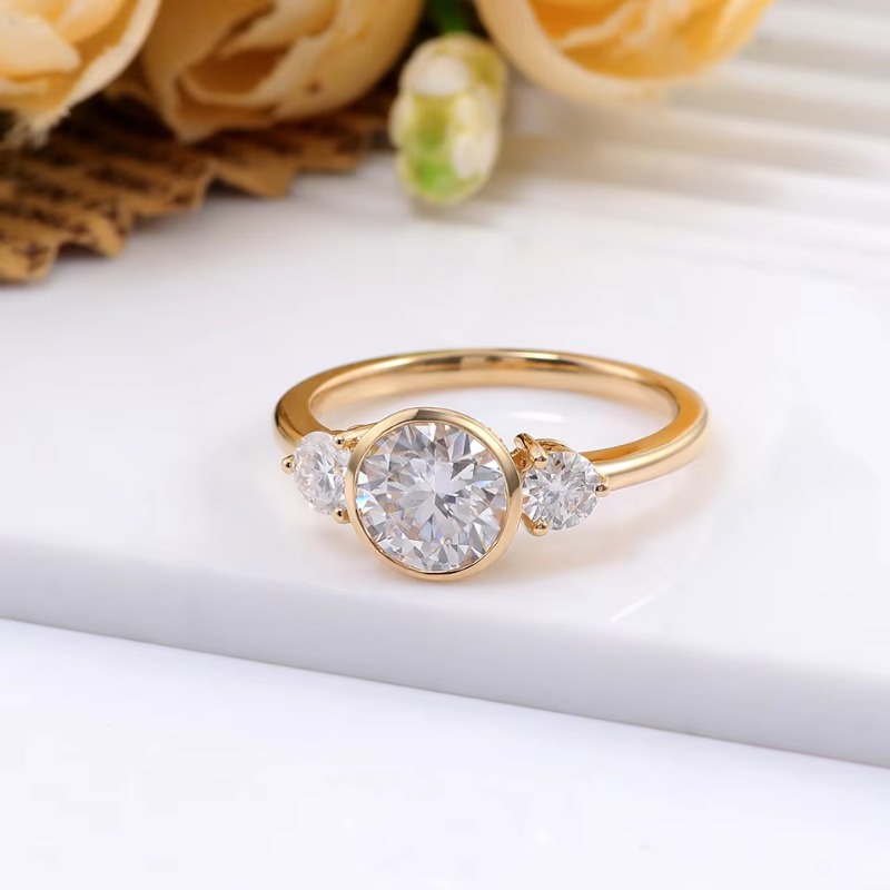 Three Stone Style Forged Fine Diamond Cut Vintage Womens Rings 0.5-2carat Round Bezel Lab Diamond Engagement Ring 14k Yellow Gold Fashion Jewe