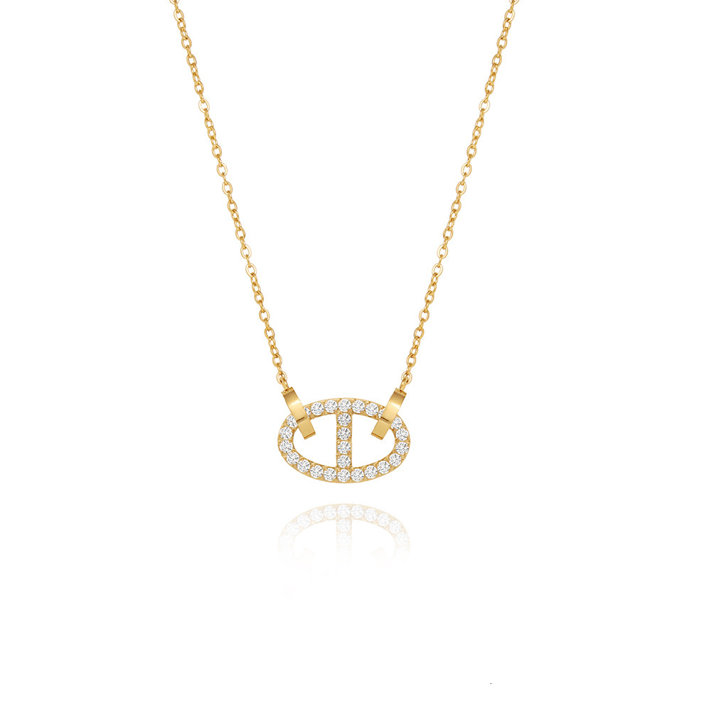 2025 New Style Simple And Elegant Square Pig Nose Luxury Designer Necklace Outdoor Beach Buckle Necklace Diamond-shaped Micro-inlaid Collarbone Chain 