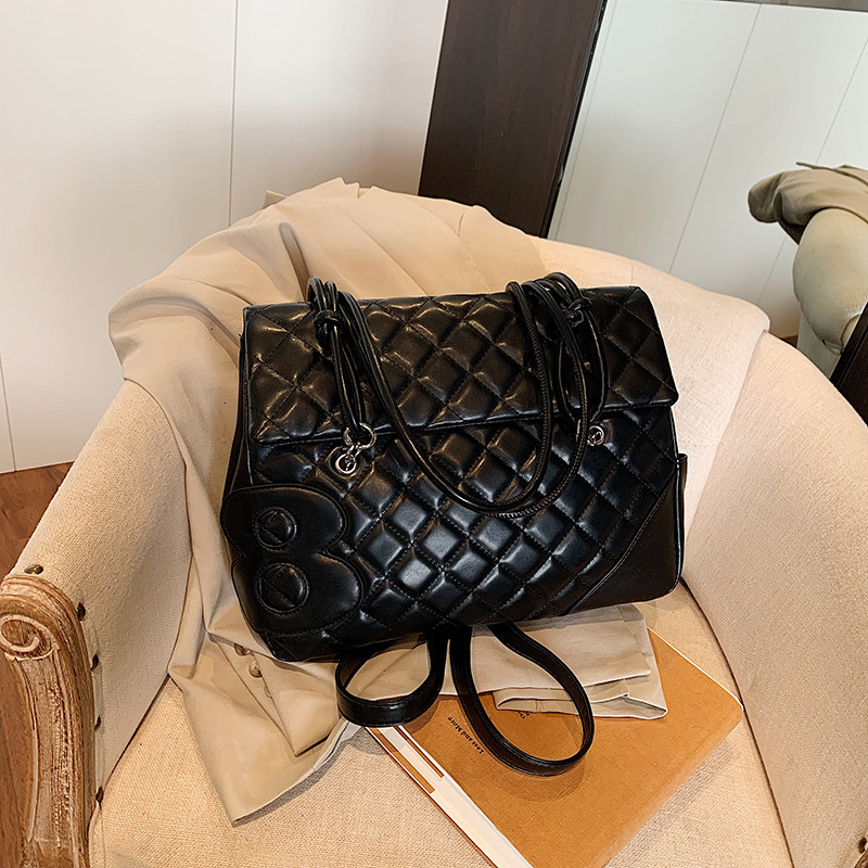 Luxury Brand Designer Bag New 2025 Kangpeng Quilted Large Tote Bag Large Capacity Commuter Crossbody Versatile Single Shoulder Double Shoulder Bag For