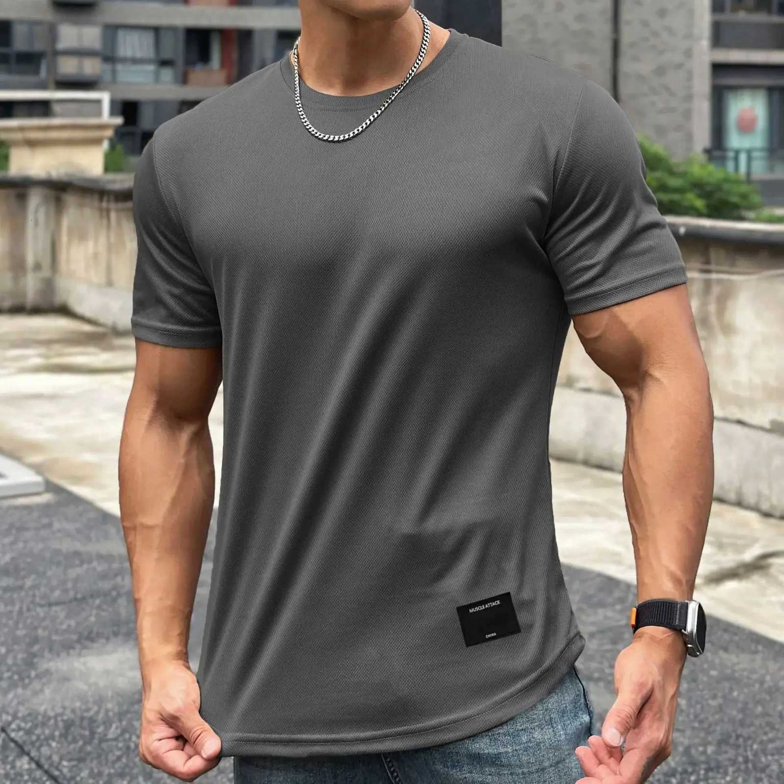 2024 new Men Summer Short Sleeve Fitness T Shirt Running Sport Gym Muscle T Shirt Workout Casual High Quality Tops Clothing Y250724