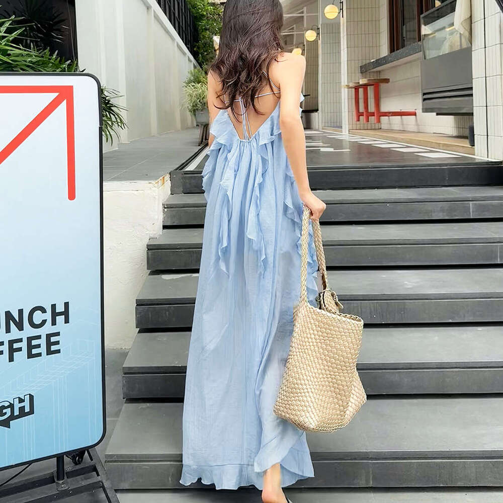 2025 Summer New Niche Loose Solid Color Halter Neck Three-Dimensional Flower Beach Vacation Dress for Women ace