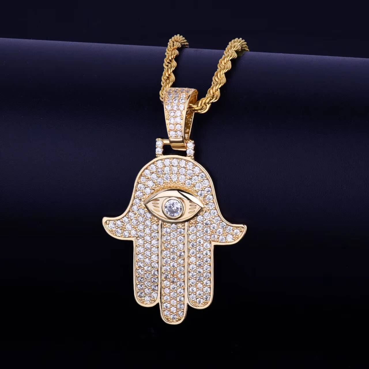 New Design VVS Diamond CZ Fatima Hamsa Hand Pendant Luxury Ice out Good Luck Necklace with Moissanite Hip Hop Pendants Charms