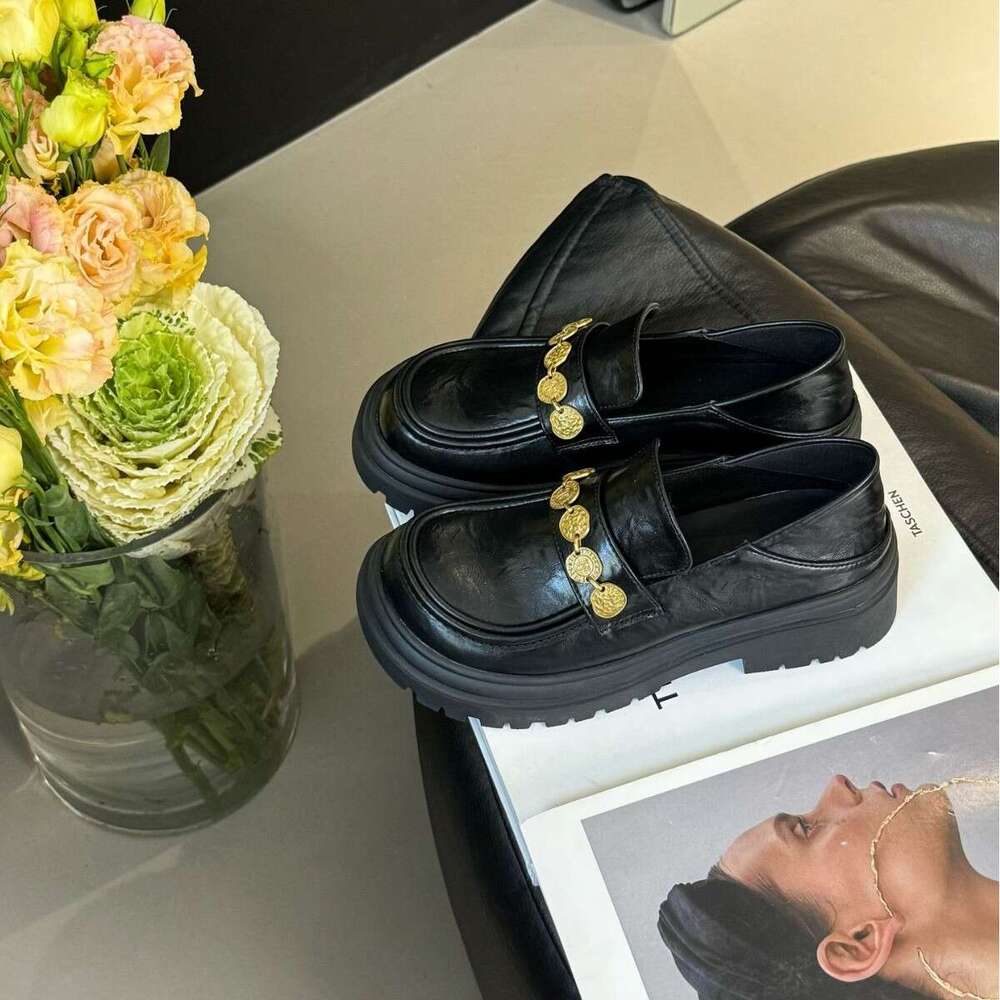 Spring New Women's Loafers Small Coin Strap British Style Leather for Women Versatile Outdoor Shoes