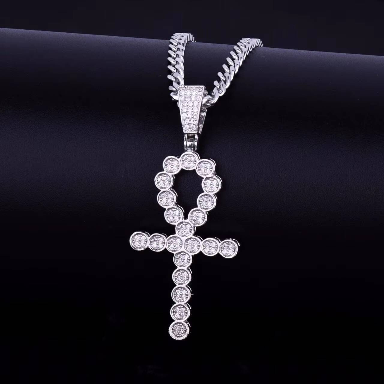 Hot Selling European Vintage Egyptian Moissanite Pendants Charms 18K Gold Silver Hip Hop Ankh Cross Necklace New Vintage Jewelry