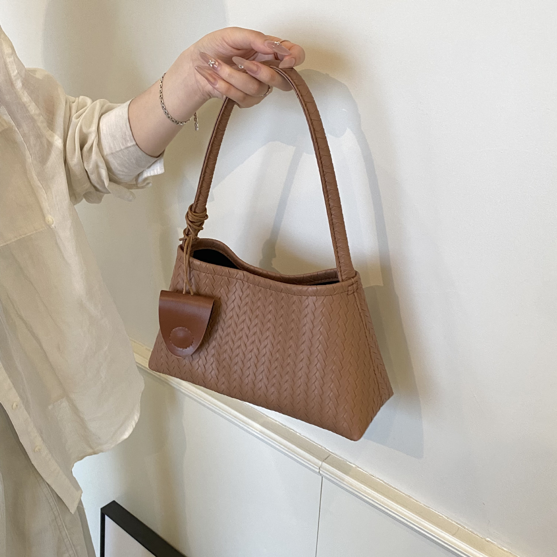 Luxury Brand Designer Bag Foreign Trade Handwoven Underarm Bag High-End Casual Commuter Mother-Daughter Bag Fashionable European And American Retro So