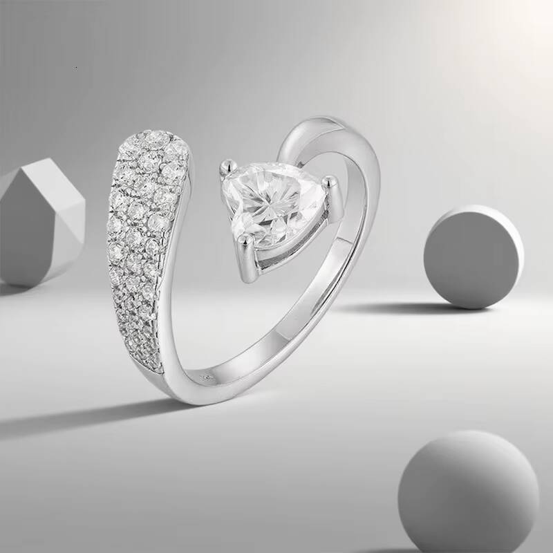 Moissanite Ring Diamond Vvs Ring Womens Fashionable and Simple Open Ring with Heart-shaped Moissanite Inlay Customization