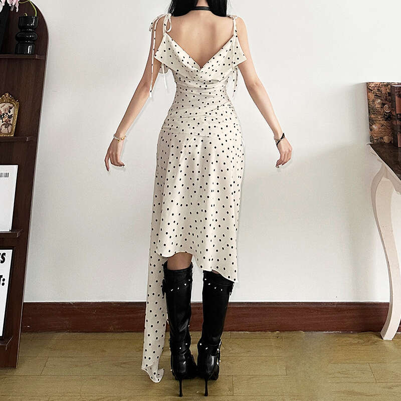 2025 Spring New Women's Solid Color Slim Fit High Waist Fashion V-neck Strap Sleeveless Dress a9e