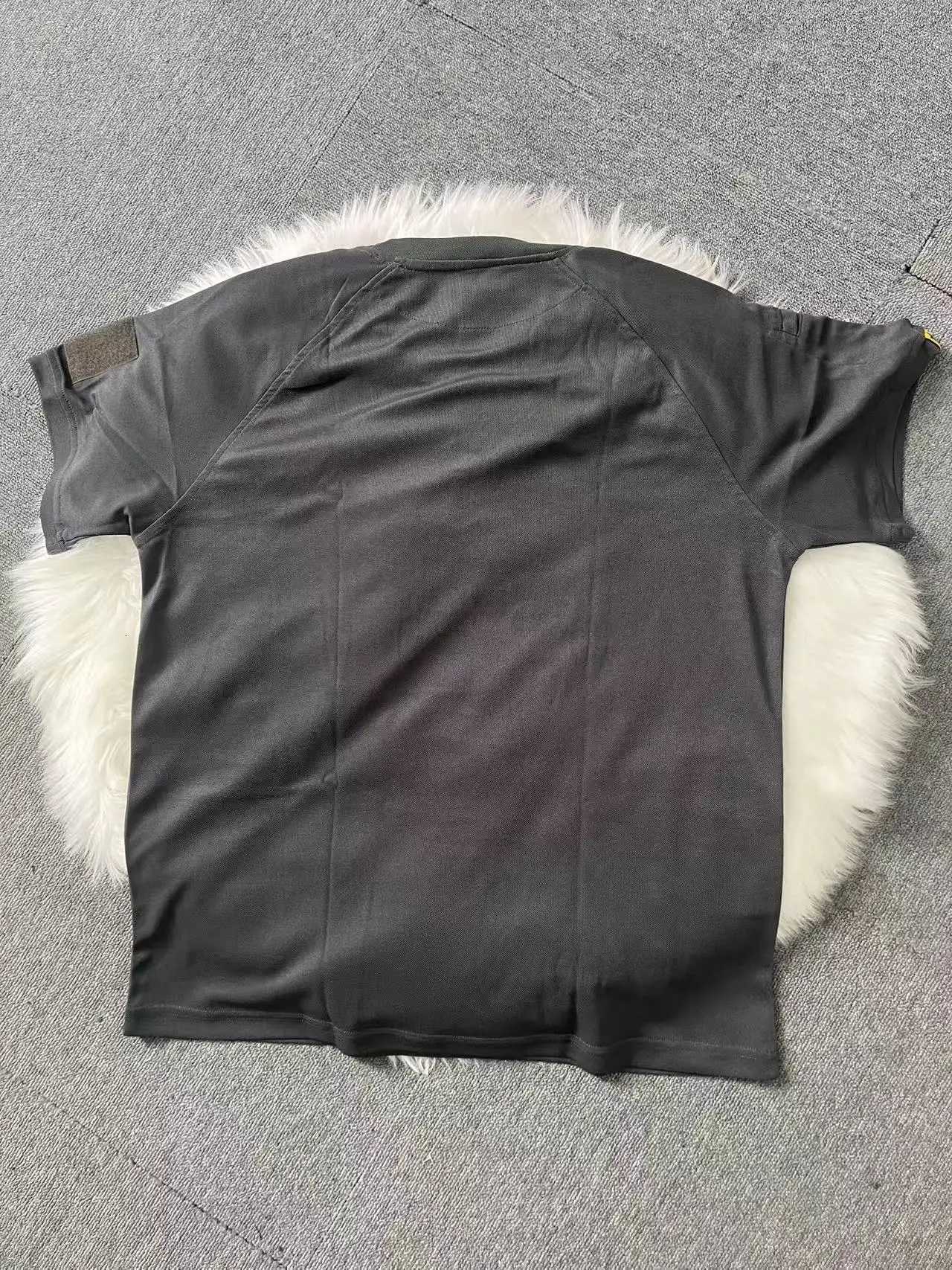 2025 New Outdoor Military Enthusiast T-shirt for Mens Summer Quick Drying Lightweight Short Sleeved Plus Size Training T-shirt Y250724