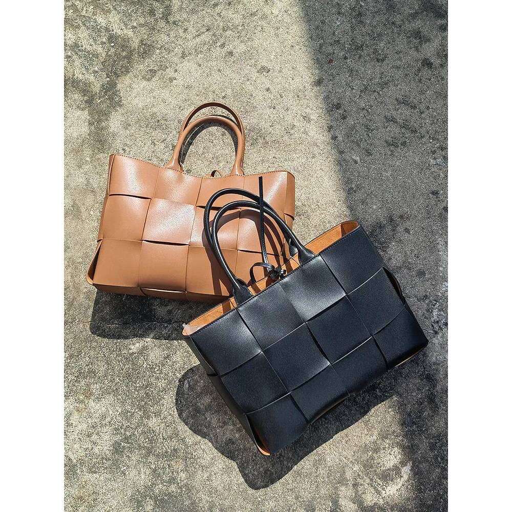 High Quality Leather Business Women's Shoulder Large Square Handbag Designer Fashion and Elegant Ladies Tote Bag