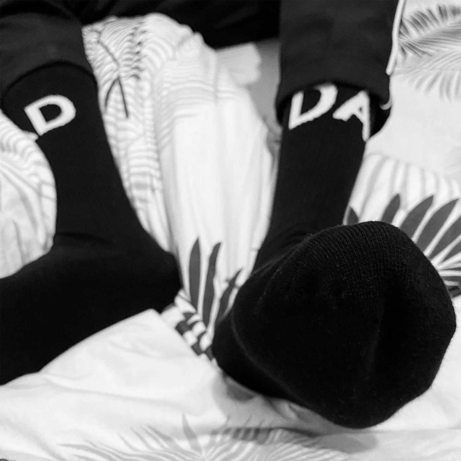Men Medium Tube Socks Cotton Letters Black Fashion Sports Leisure Thickened Warm Towel Bottom Comfortable Trendy Socks X250725