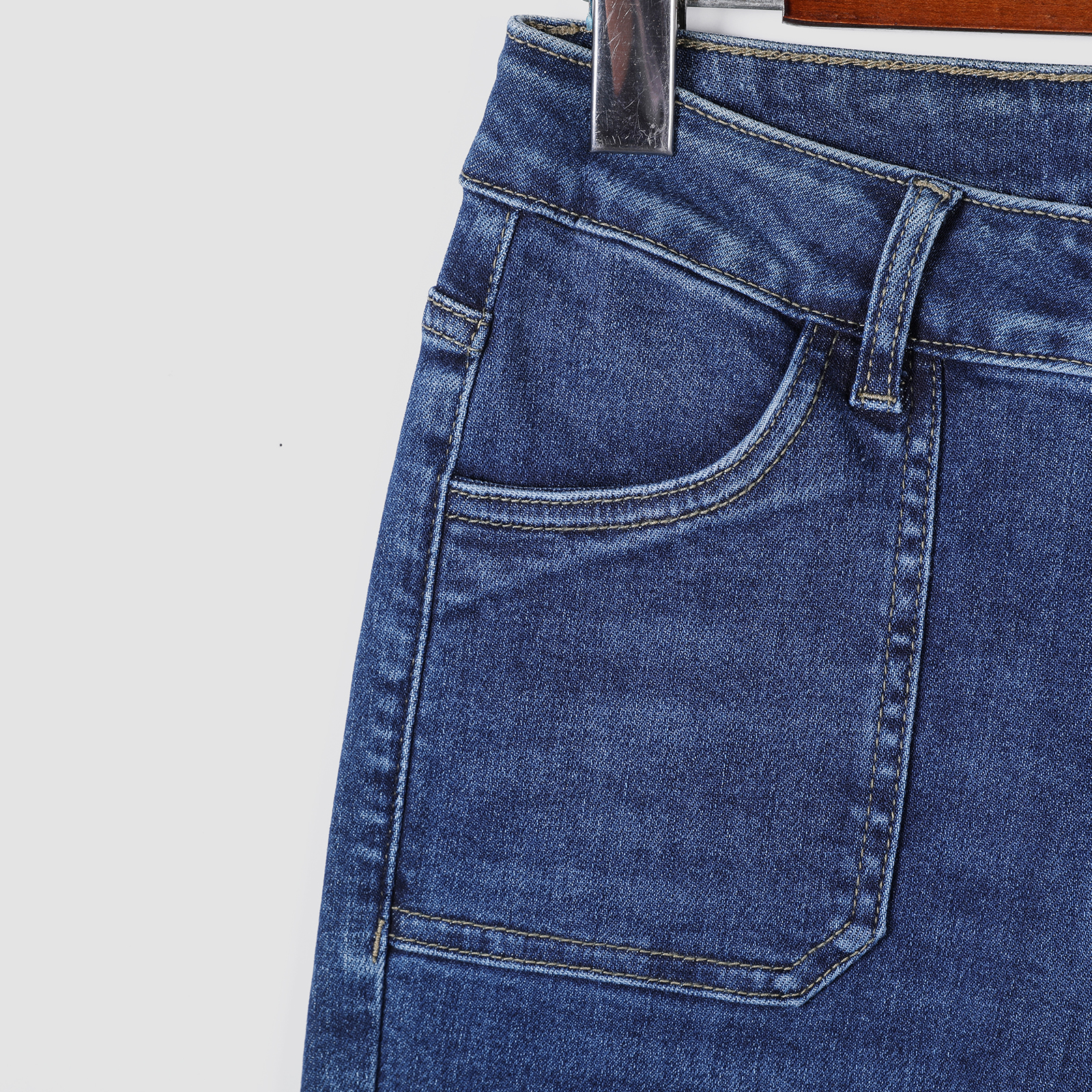 Tight fitting little leg jeans for women slim and long legs stretch fabric comfortable and not tight suitable for all seasons