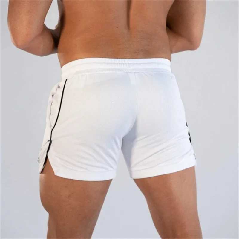 Mens New Summer Fitness Sports Shorts Gym Fitness Mens Mesh Shorts Breathable Quick Drying Beach Shorts W250724