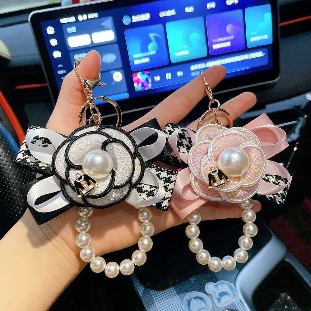 Fragrant Camellia Keychain Bowknot Pearl Bag Chain French Classic Fabric Car Gift Pendant