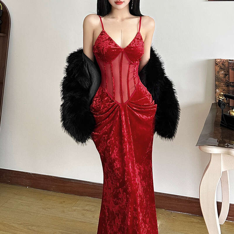 2024 Autumn Winter New Women's Solid Color Slim High Waist Fashion V-neck Strap Backless Dress 45f