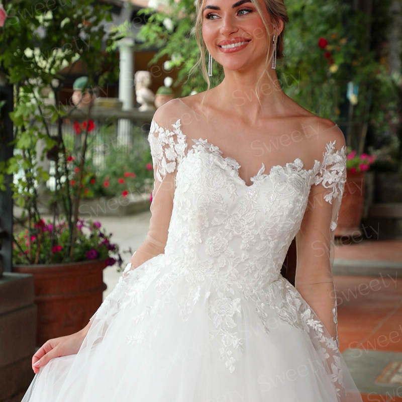 Elegant Wedding Dresses Embroidered Lace On Net Ball Gown With A-Line Floor O-Neck Full Sleeve Bride Customized Vestido De Novia