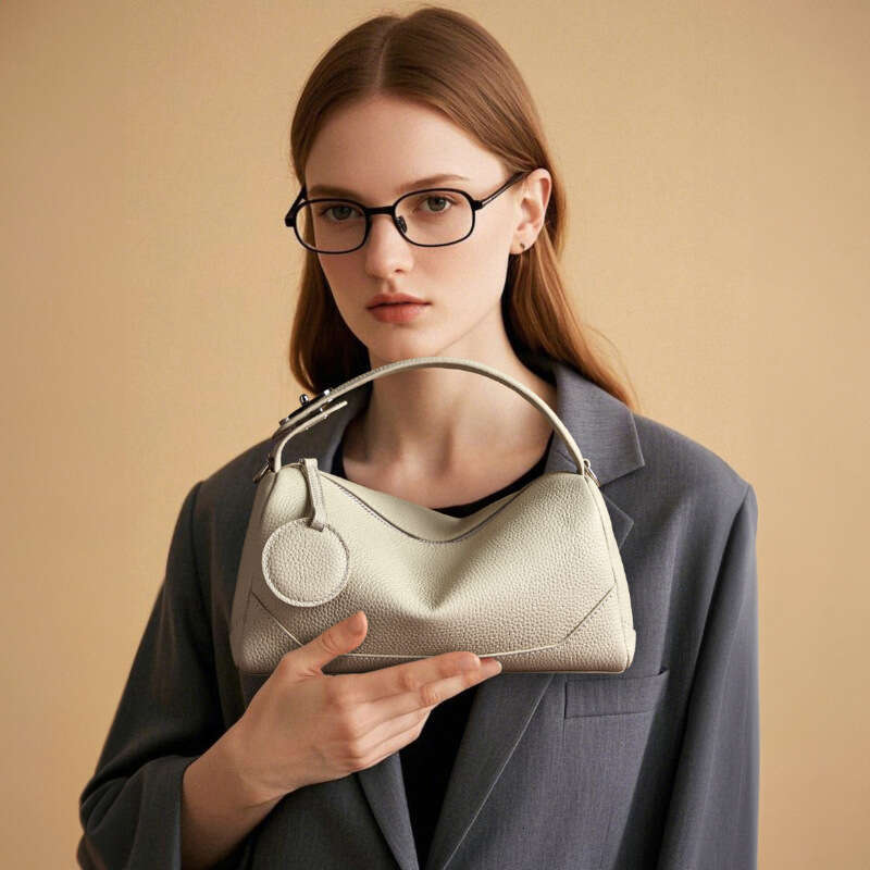 Designer bag luxury bag Top Layer Cowhide Women's Fashion Boston Versatile Trendy Handbag Crossbody Bag