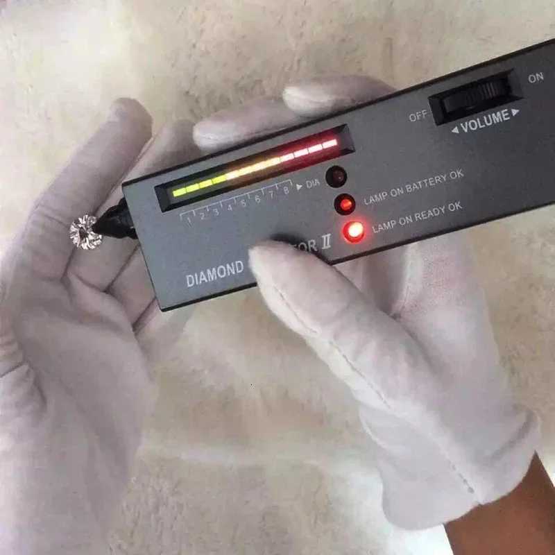 Super Luxury 18K white gold ring set with 5 sparkling diamonds all 5 carats VVS1 D silica womens wedding ring W250417