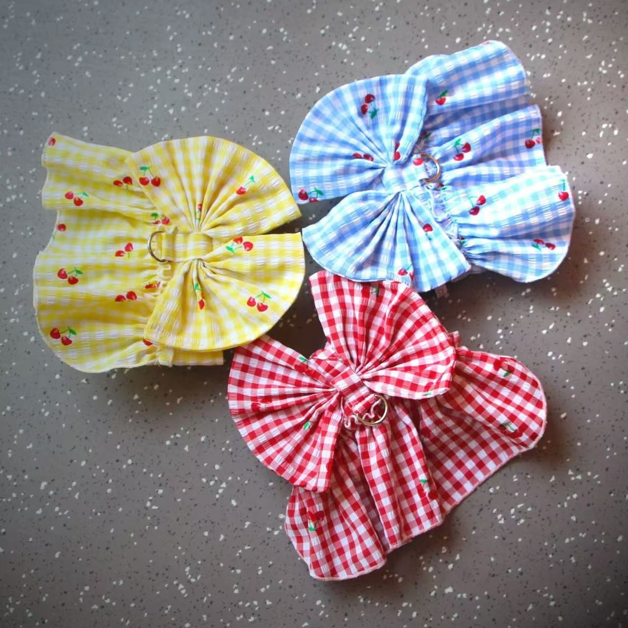 T807 Pet cats and dogs cherry princess style thin skirt, traction rope Teddy Bichon small dog outdoor clothes