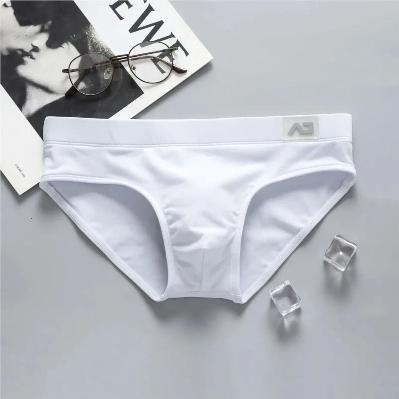 Addicted Mens swimming trunks with low waist sexy big antiembarrassing quickdrying young mens sports briefs 250717