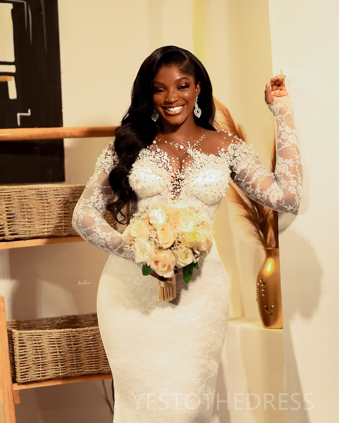 2025 Plus Size Wedding Dresses Bridal Gowns Mermaid Illusion Sheer Neck Long Sleeves Beaded Lace Tiered Tulle Pearls Wedding Gowns for African Black W