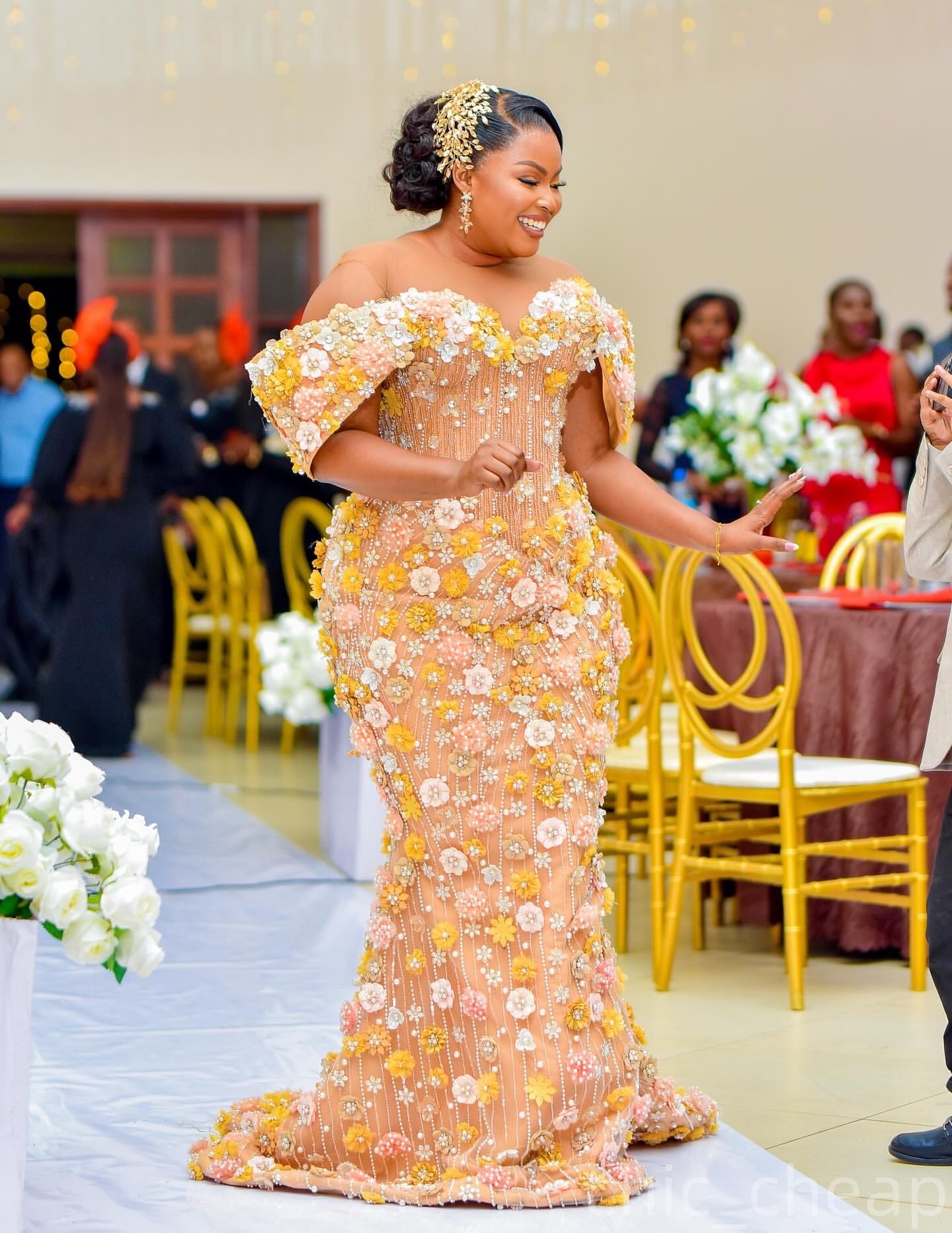 Mermaid Champagne Prom Dresses 2025 Illusion Flowers Crystals Beaded Evening Formal Party Second Birthday Engagement Gowns Plus Size Dress For Special