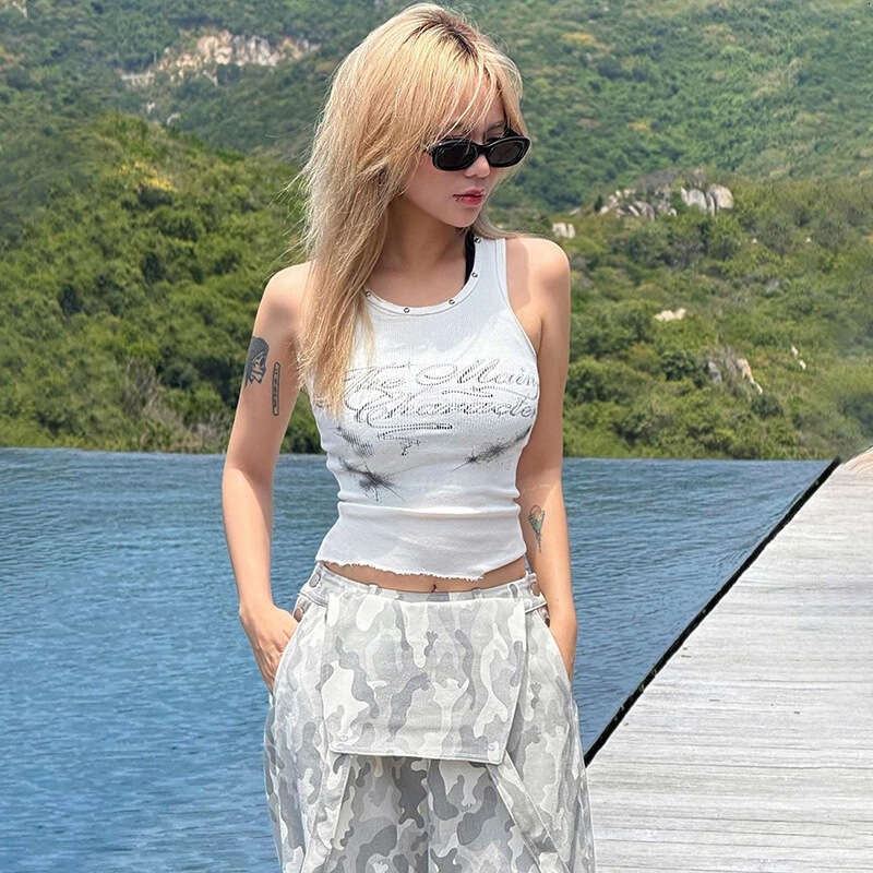 2025 Spring New Women's Solid Color Slim Street Fashion Round Neck Sleeveless Printed Tank Top f42