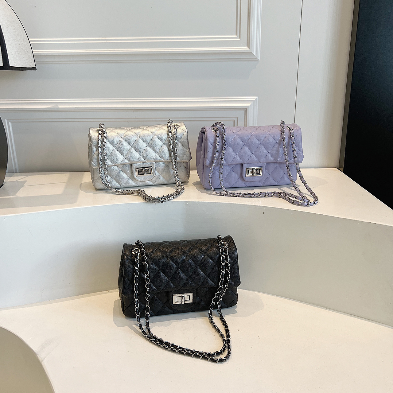 Luxury Brand Designer Bag 2025 Spring New Fashion Small Style Diamond Lock Single Shoulder Small Square Bag Women's Bag High-End Chain Crossbody 