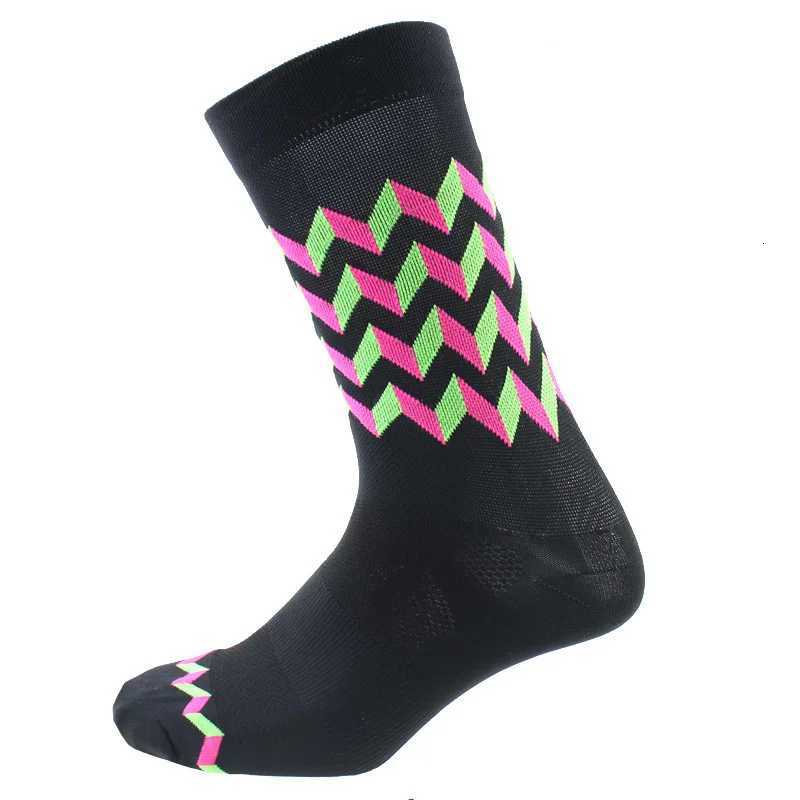 Women Men Sports High Breathable Quality 2023 Cycling Socks Comfortable Road Bike Socks Cycling Socks S17 X250725