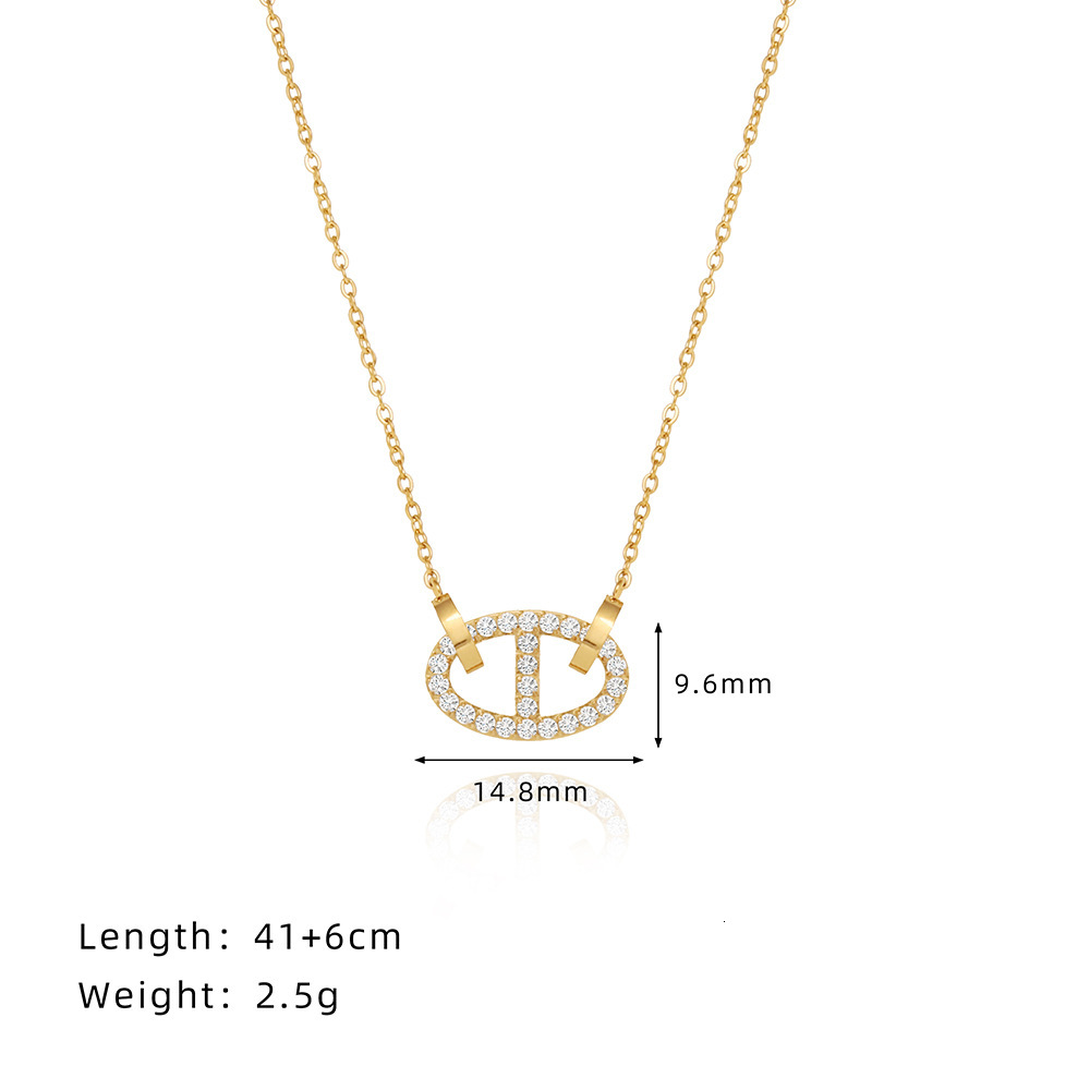 2025 New Style Simple And Elegant Square Pig Nose Luxury Designer Necklace Outdoor Beach Buckle Necklace Diamond-shaped Micro-inlaid Collarbone Chain 