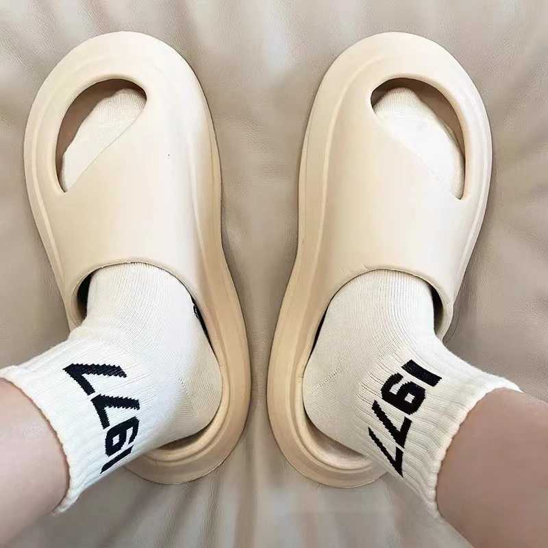 4 Pairs Ankle Socks Men Sport Hip Hop Cotton Socks Letter Skateboard Fashion Style Gifts Couple Breathable Low Cut Short Socks X250725