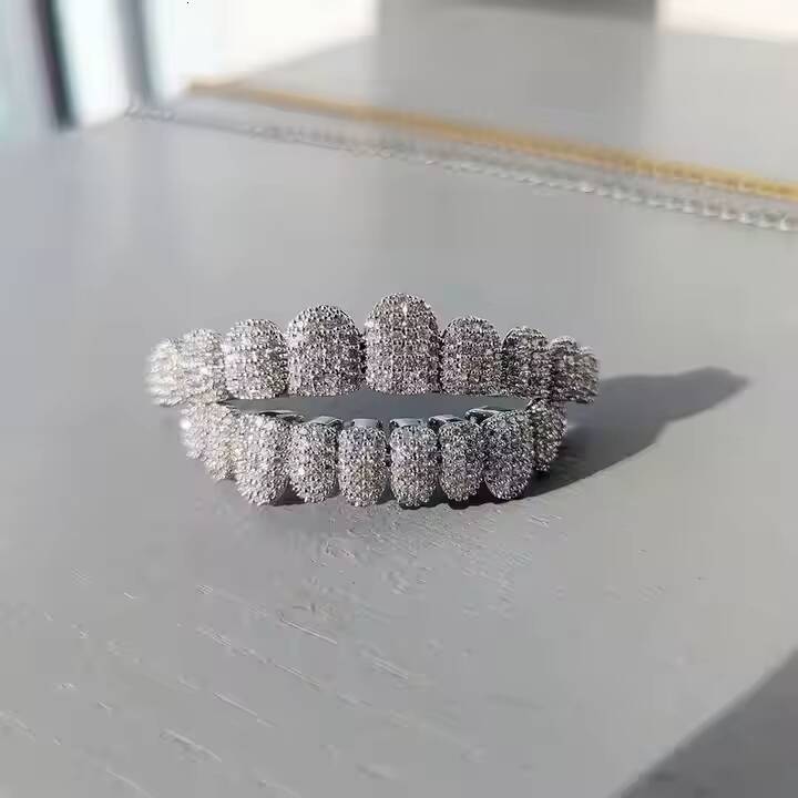 Engraved Design 10K Gold Plated Moissanite Round Cut Diamond Fine Grillz with Deep and Glossy Finish For Gifting Some One