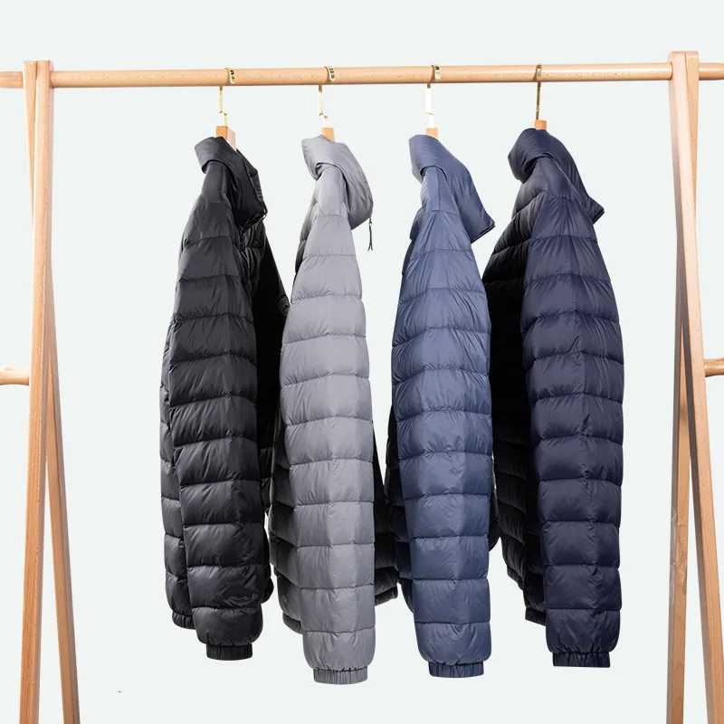 Top Grade Mens Stand Collar Ultra Lightweight Down Jacket 2022 New Arrival Men Fashion Casual Water Wind-Resistant Down Coats X250725