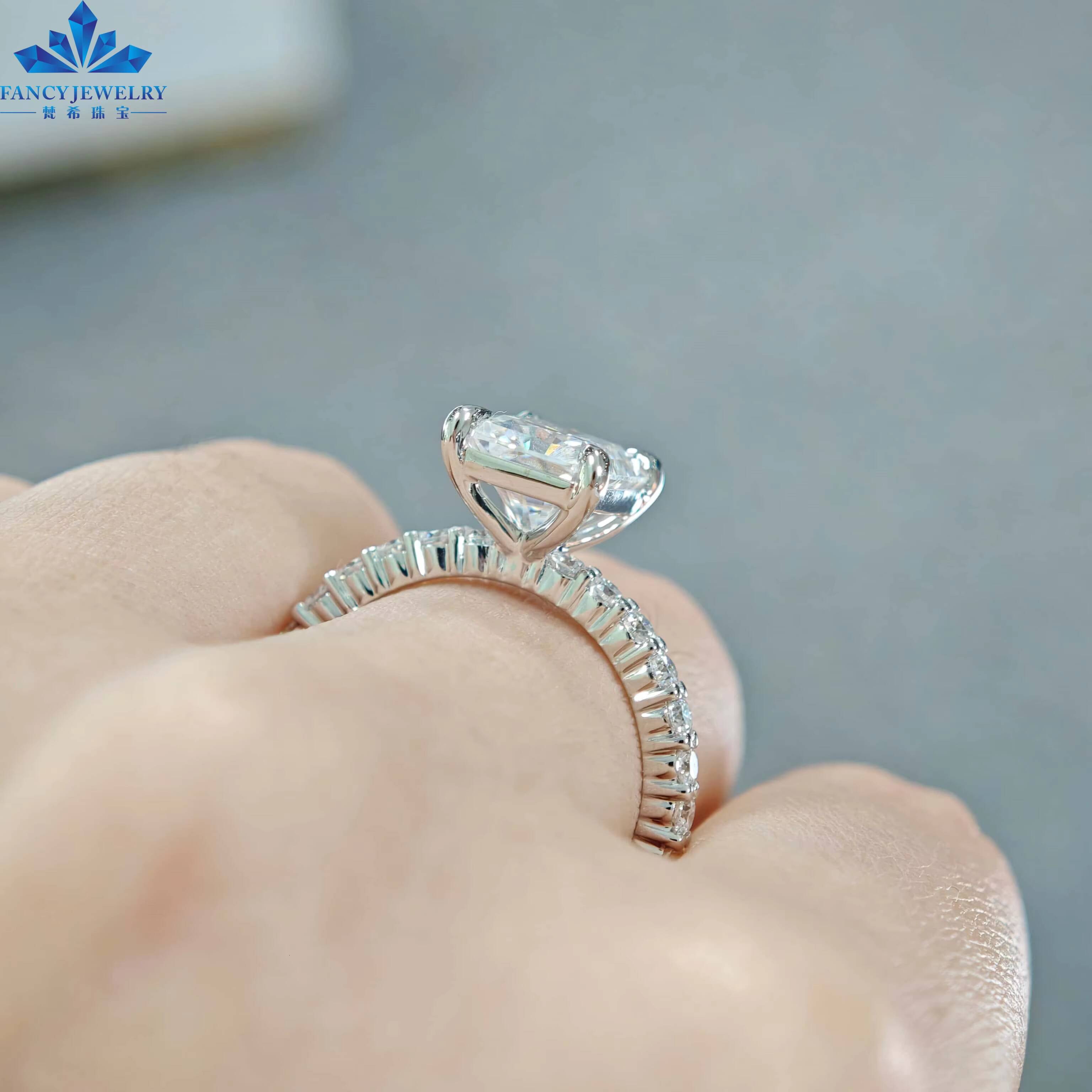 Luxury 14K 18K White Gold 3CT Radiant Cut Moissanite Four Claw Prong Diamond Rings Elegant Jewelry for Men and Women