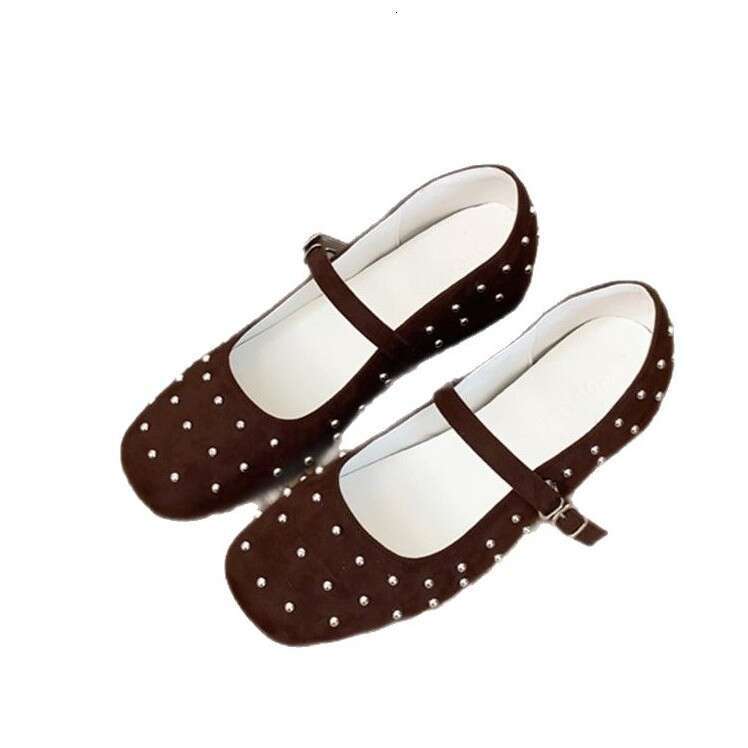 Designer Single 2025 Spring New Rivet Fashionable Flat for Women Comfortable Soft Sole Non-Tiring Casual Shoes