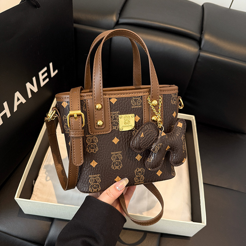 New Free shipping designer bags for womens bags beige black pink brown New fashionable high-end printed shoulder versatile strap accessories