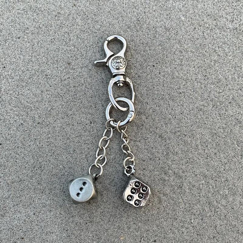 Vintage Floral Heavy Duty Keychain Dice Pendant Matching Accessory Bag Hanging Decoration Clean Fit Trendy Niche Style Metal Mat 250722