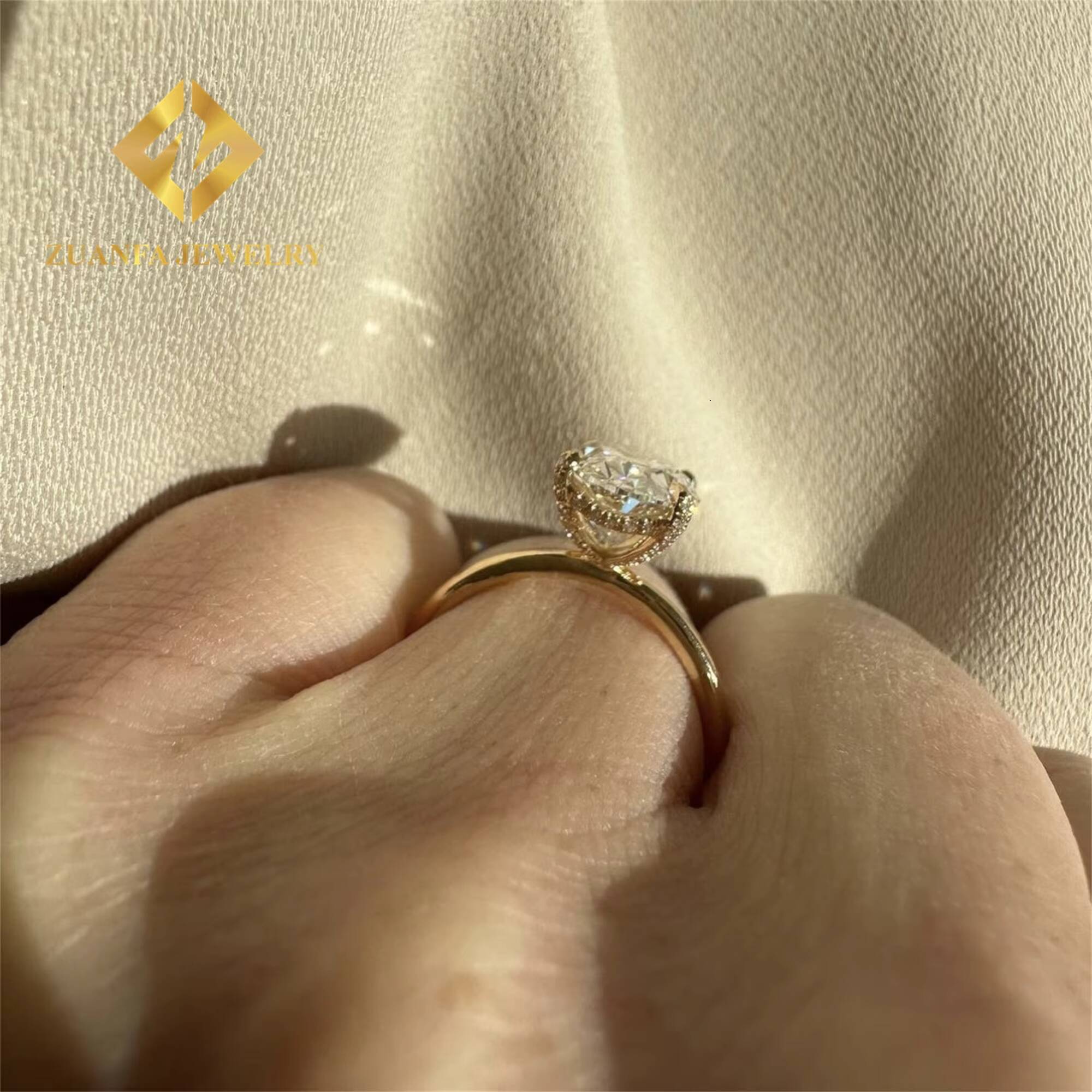 Custom Made 14k Solid Gold Luxury Gorgeous Bridal Wedding Jewelry 3Ct Crushed Oval Lab Grown Diamond Engagement Wedding Ring