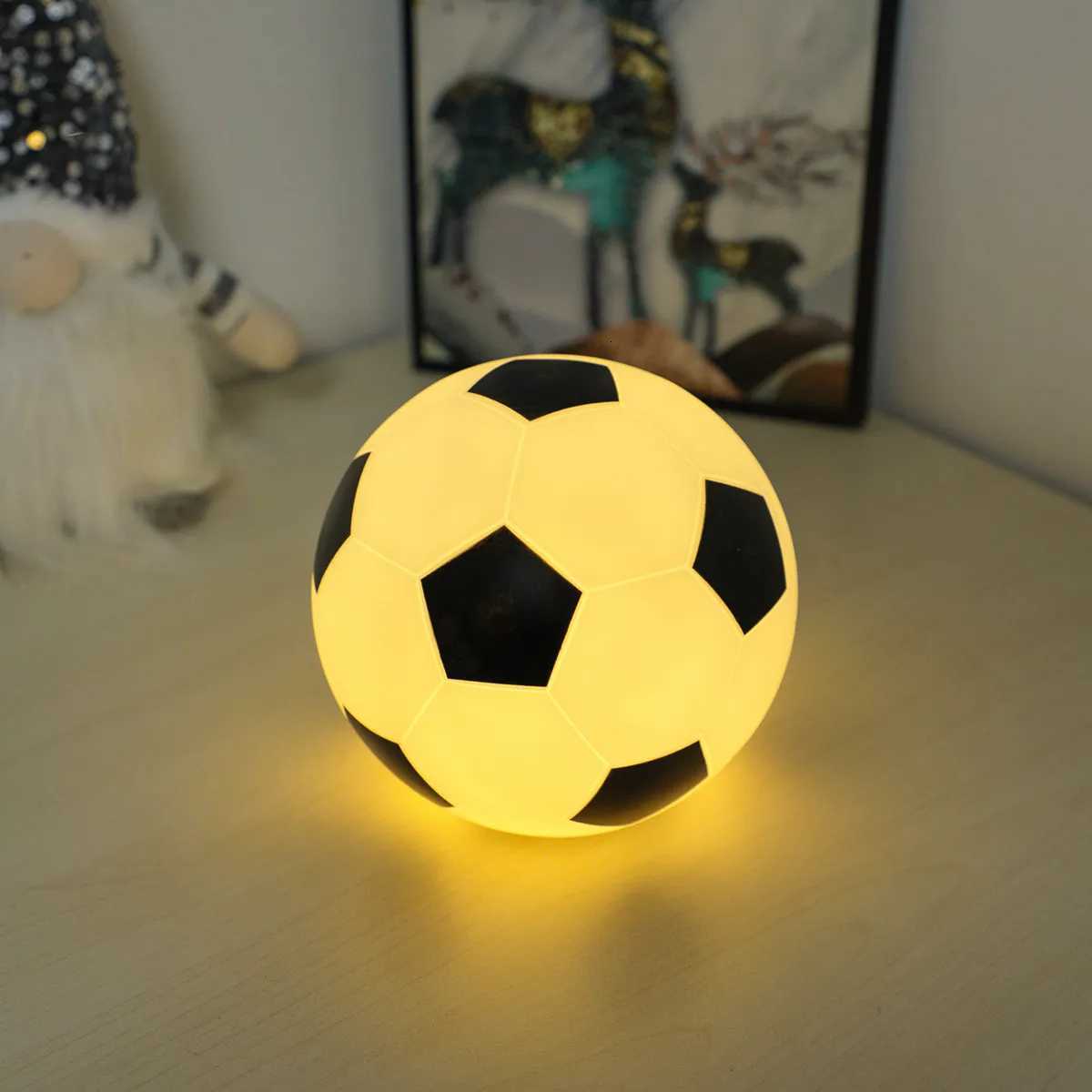 1pc 14cm/5.5in 3D Football Night Light Bedroom Desktop Decoration Soccer Lamp Battery Powered Perfect Gift For Teenagers Decor XJ250725