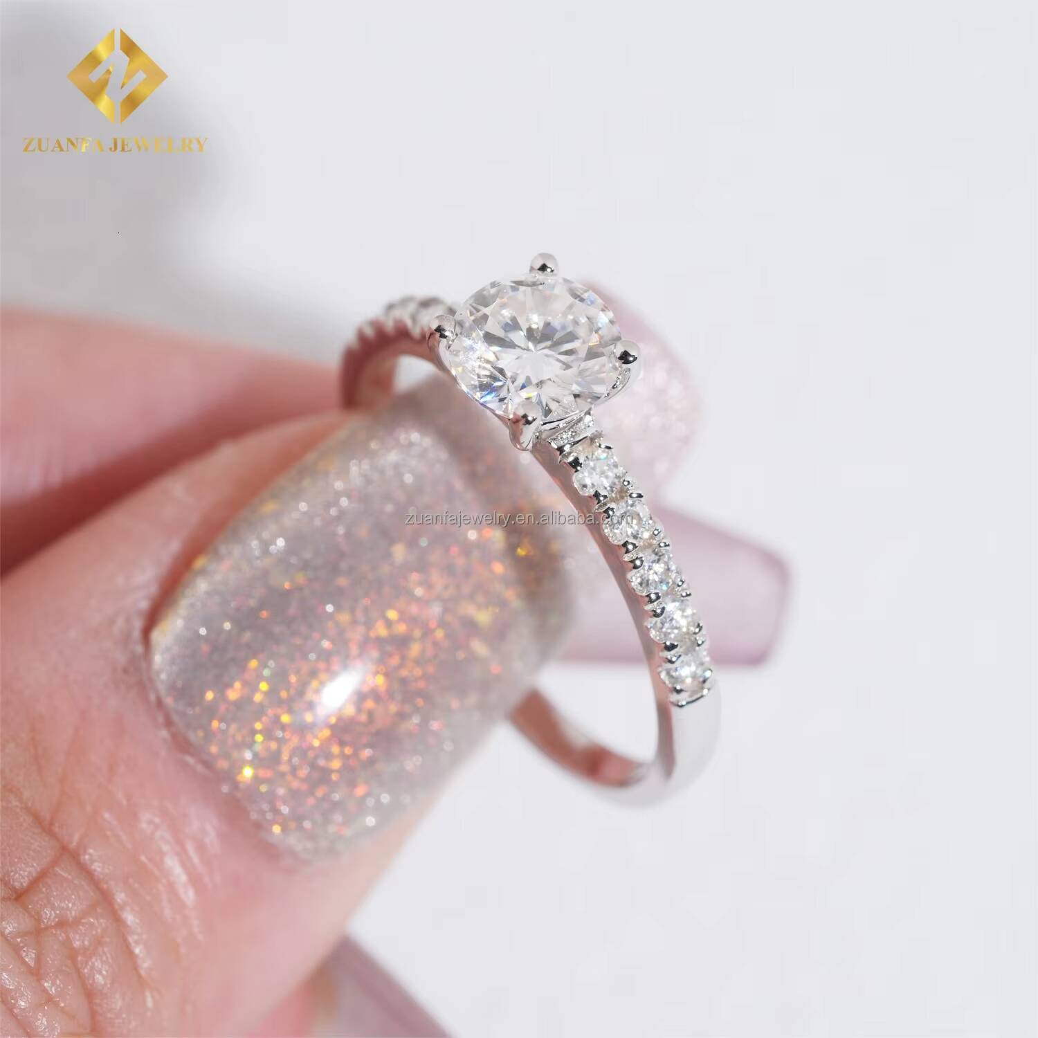 New Design S925 Elegant Style Classic 4 Prong Setting 1Ct VVS Moissanite Diamond Engagement Ring Women Gift With GRA Certificate