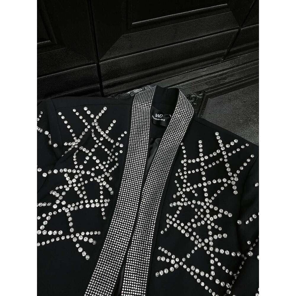 2025 Spring New Glossy Hot Dia Small Fragrant Jackets Men's Light Handsome High-End Tops Trendy Shoulder Pad Coats