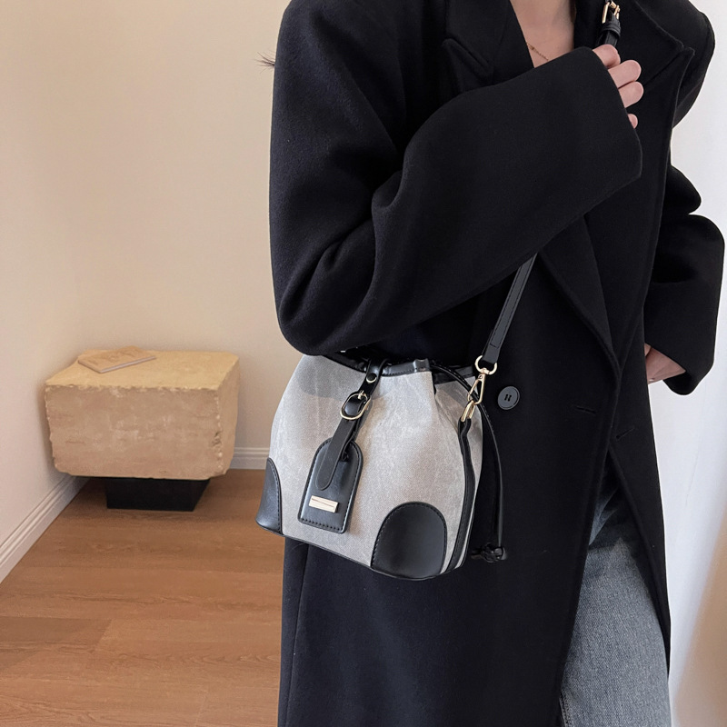 Luxury Brand Designer Bag Women's Bags Trendy Small Bags For Women Autumn Winter New Versatile Fashionable Shoulder Crossbody Bags Internet Celeb