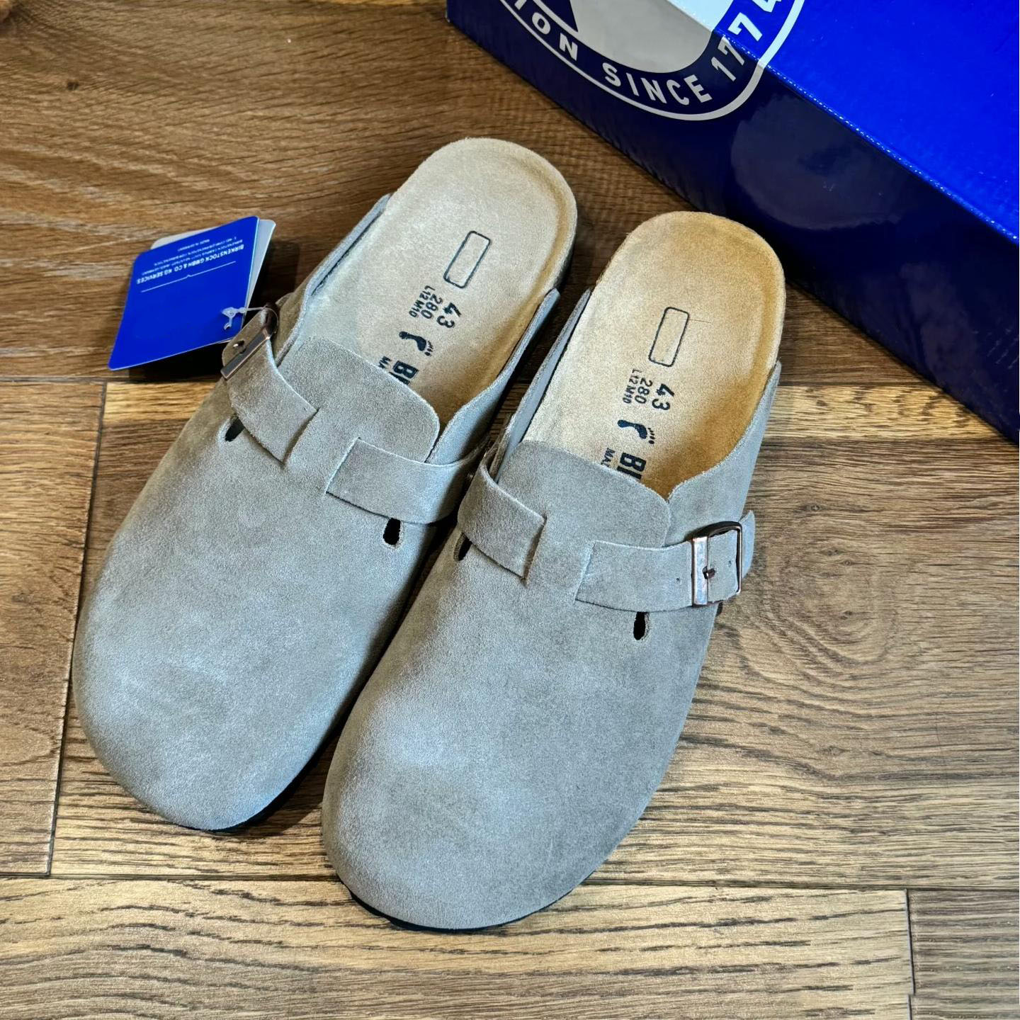 Designer Clogs Sandals Clog Slippers Cork Flat High Quality Fashion Summer Genuine Leather Slide Favourite Beach Casual Shoes Women Men 35-46