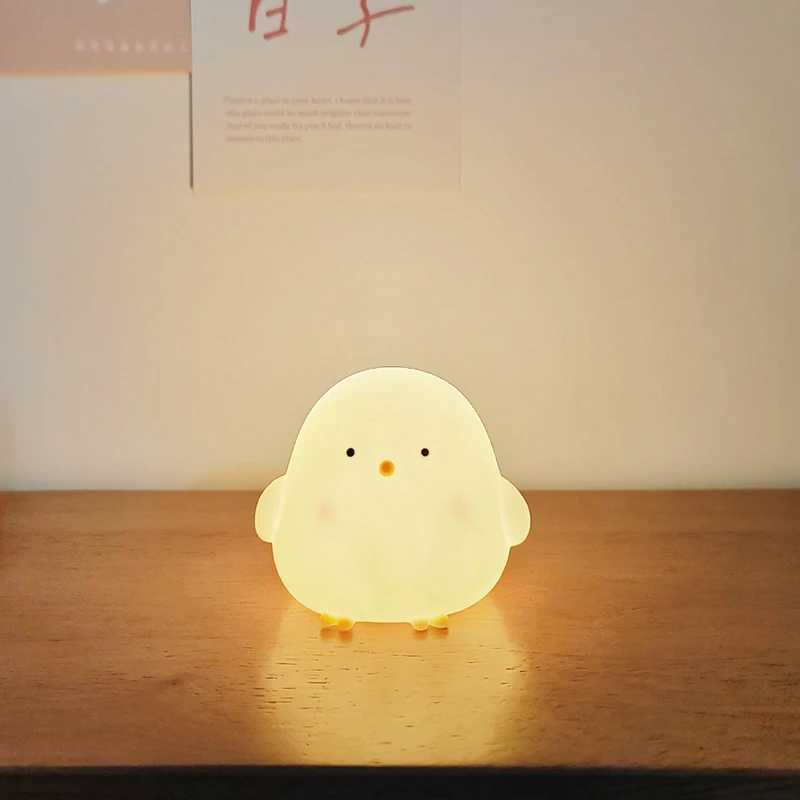 Silicone LED Bedside Night Light ABS Small Chicken Cute Desk Lamps Childrens Room Bedrooms With Button Battery Deco Night Lamps XJ250725