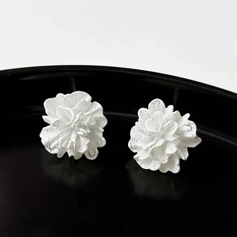 Big White Flowers Stud Earrings for Women Personality Fashion Unique n bijoux Wedding Jewelry Wholesale Birthday Gift 250715