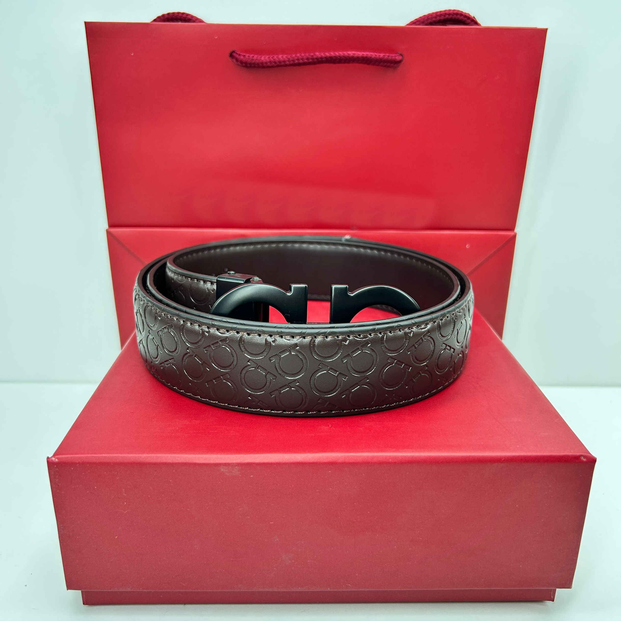 Designer Fashion Mens Belt Classic Brand Luxury Leather Womens Belt Casual Business High Quality Top Letter Smooth Buckle Printed Unisex Style with Gift Box