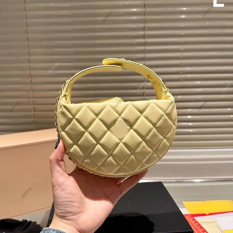 Ladies Designer Mini Lovely Clutch Round Bag Gold Metal Hardware Handle with Adjustable Buckle Diamond Lattice Luxury Purse Leather Cosmetic Case Handbag 12cm