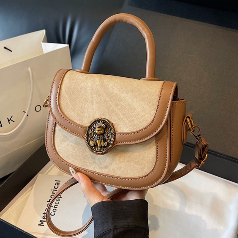 Luxury Brand Designer Bag Women's Bag Handheld Fashion Casual Saddle Bag Winter New Luxury bag Korean Style Versatile Shoulder Bag Niche Women�