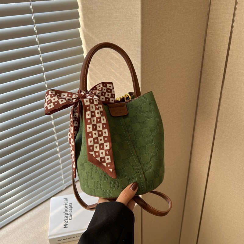 Luxury bag Luxury Brand Designer Bag Women's Bag Women's Bag Texture Bucket Bag Niche Mother-Daughter Plaid Design Crossbody Bag New Model G